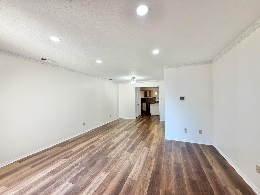 8405 Lullwater Drive - Photo 2
