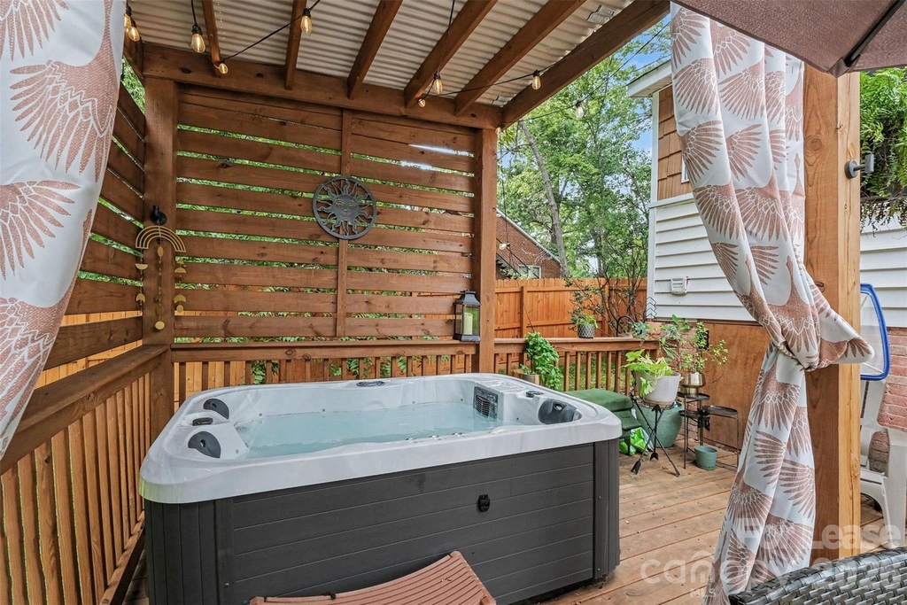 3330 Benard Avenue - Photo 14