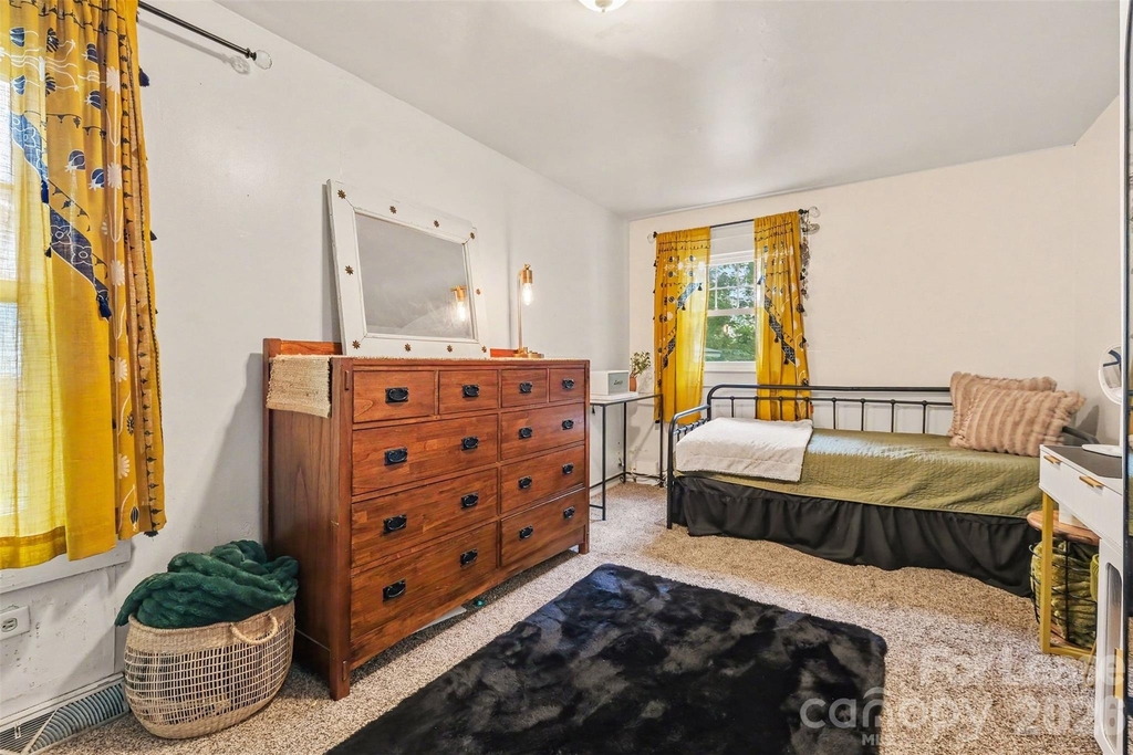 3330 Benard Avenue - Photo 11