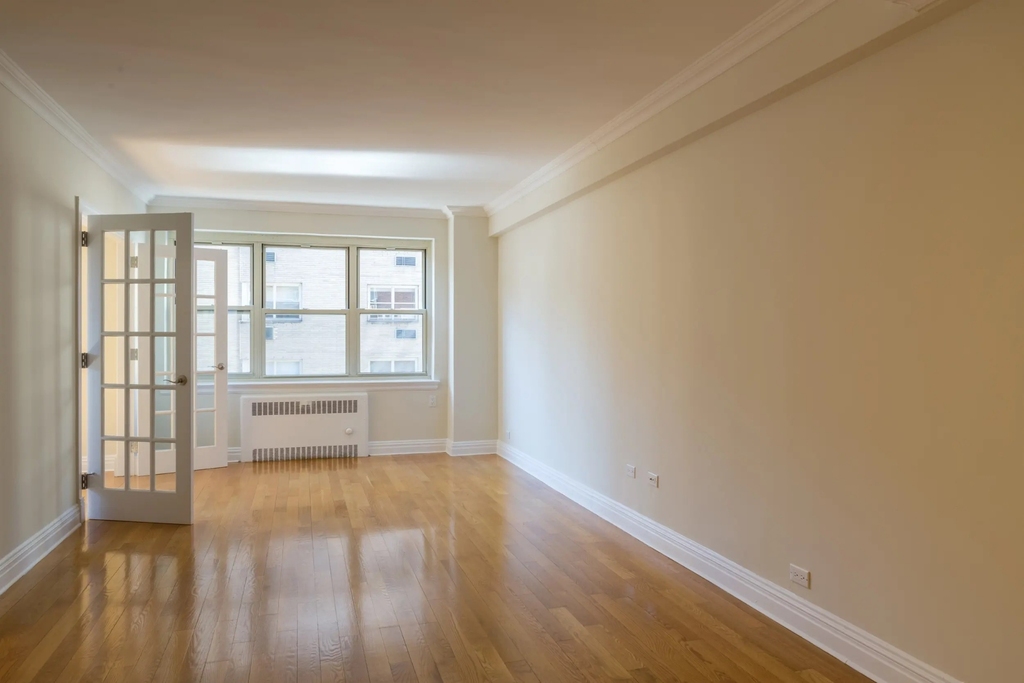 1BR in Murray Hill - Photo 1