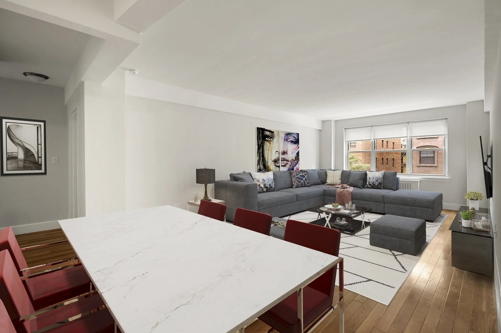 2BR in Murray Hill - Photo 1