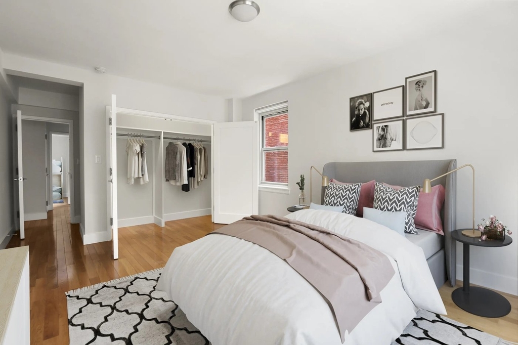 2BR in Murray Hill - Photo 4