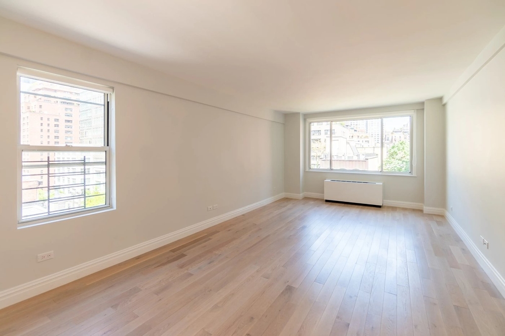 1BR in Midtown East - Photo 4