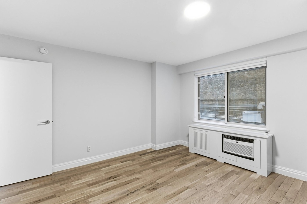 1BR in Upper East Side - Photo 5