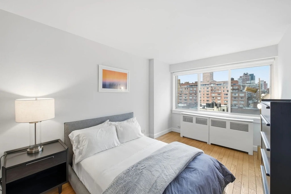 2BR in Upper East Side - Photo 6
