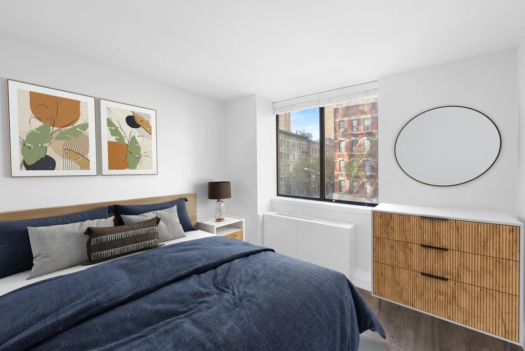 2BR in Upper East Side - Photo 7
