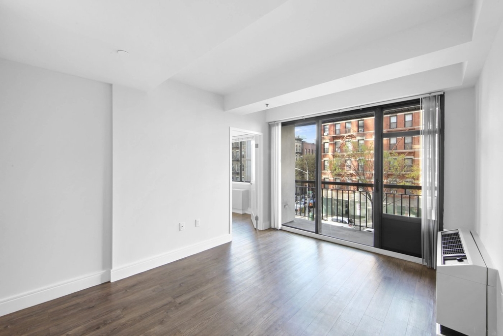 2BR in Upper East Side - Photo 1