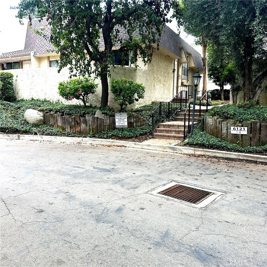 6121 Shoup - Photo 1