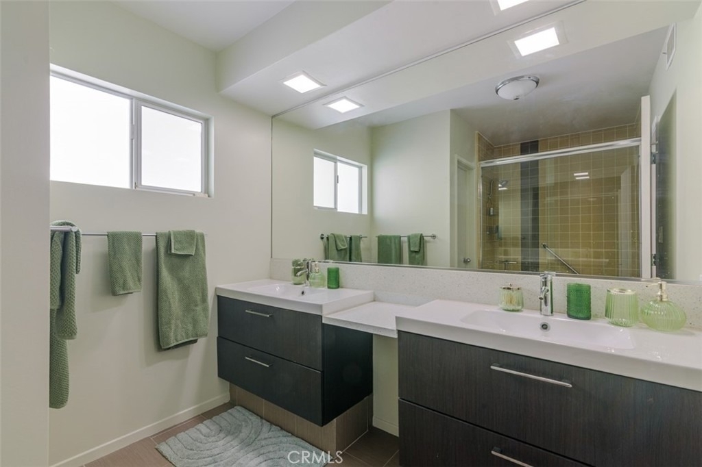 2657 Zorada - Photo 23