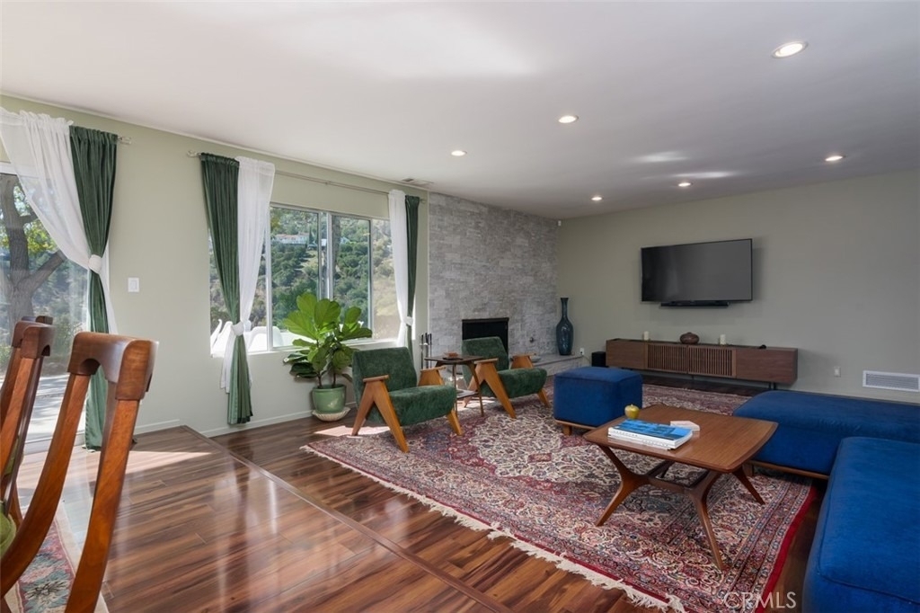 2657 Zorada - Photo 6