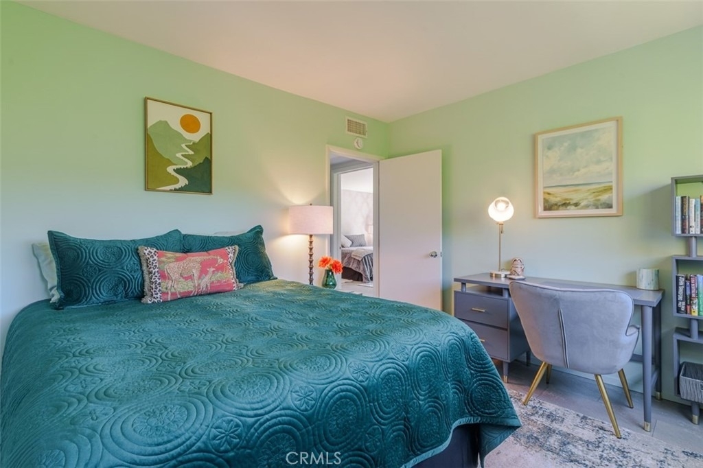2657 Zorada - Photo 22