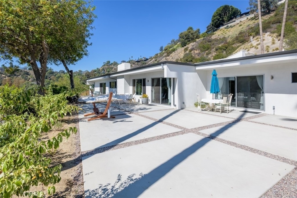 2657 Zorada - Photo 26