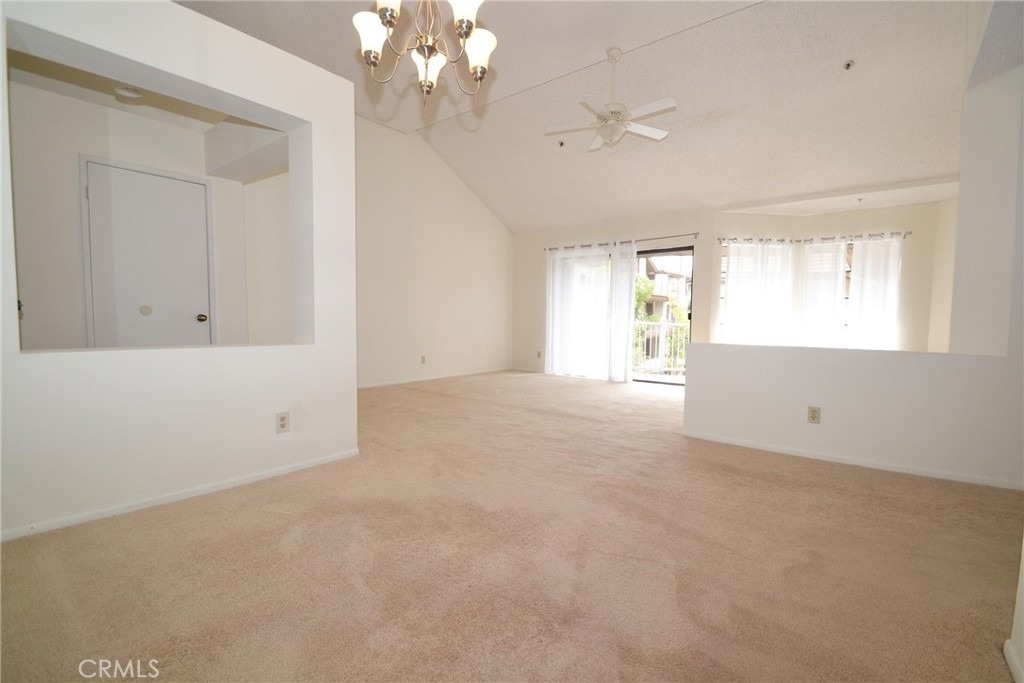 2571 Plaza Del Amo - Photo 3