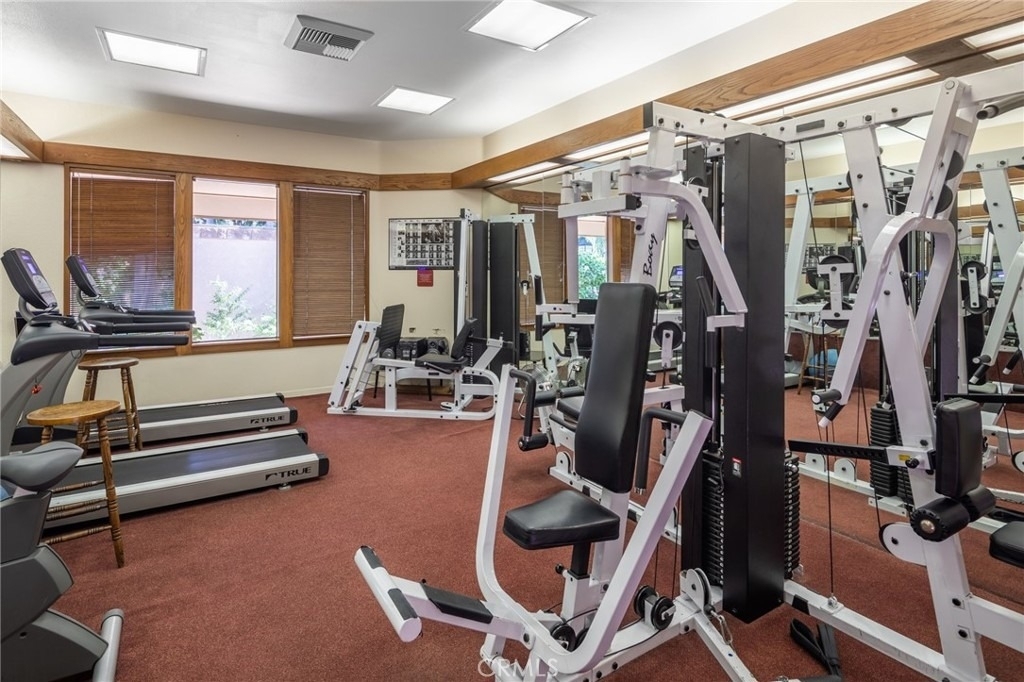 2571 Plaza Del Amo - Photo 16