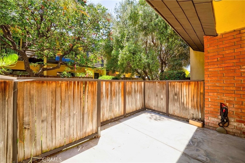 3467 171st - Photo 2