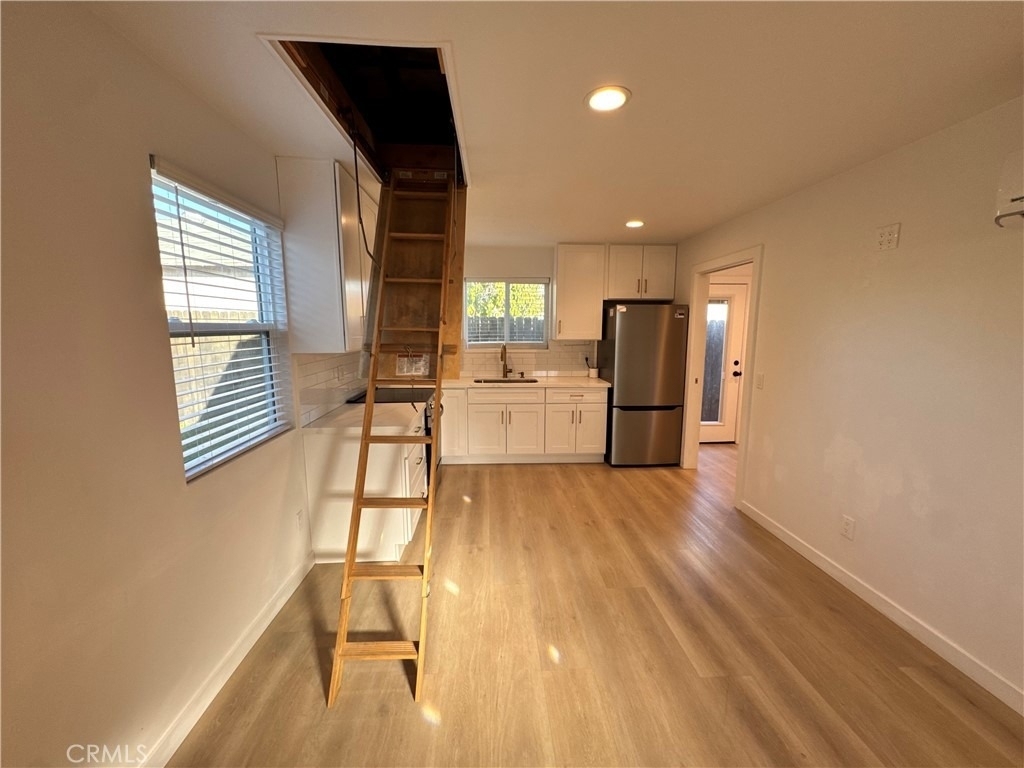 320 S Colfax - Photo 1