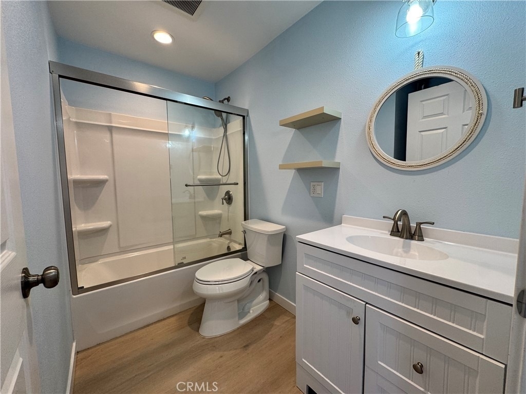 320 S Colfax - Photo 2