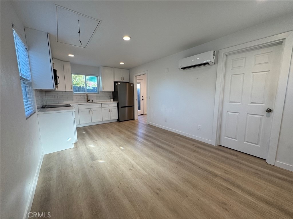 320 S Colfax - Photo 0