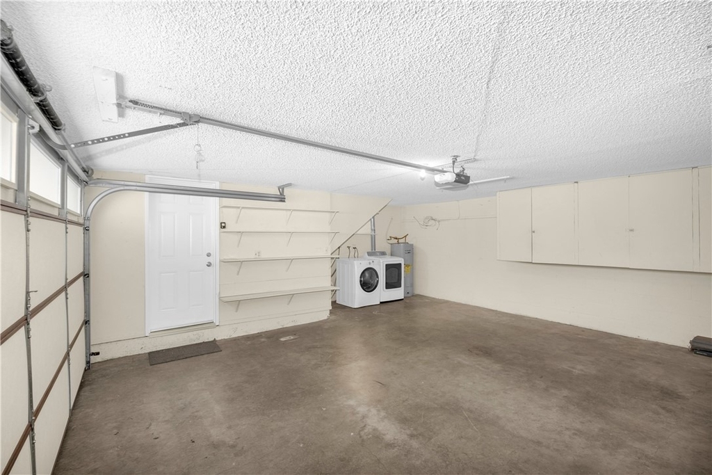2621 E 20th - Photo 20