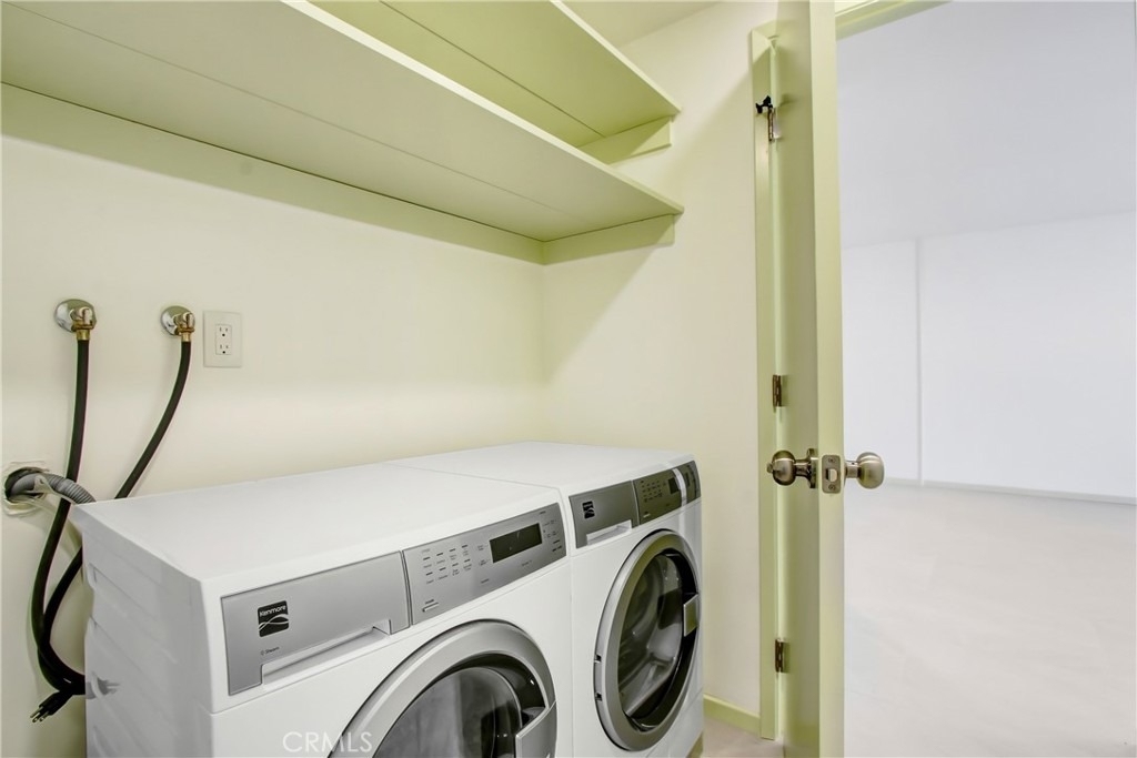 8338 Regents Road - Photo 19
