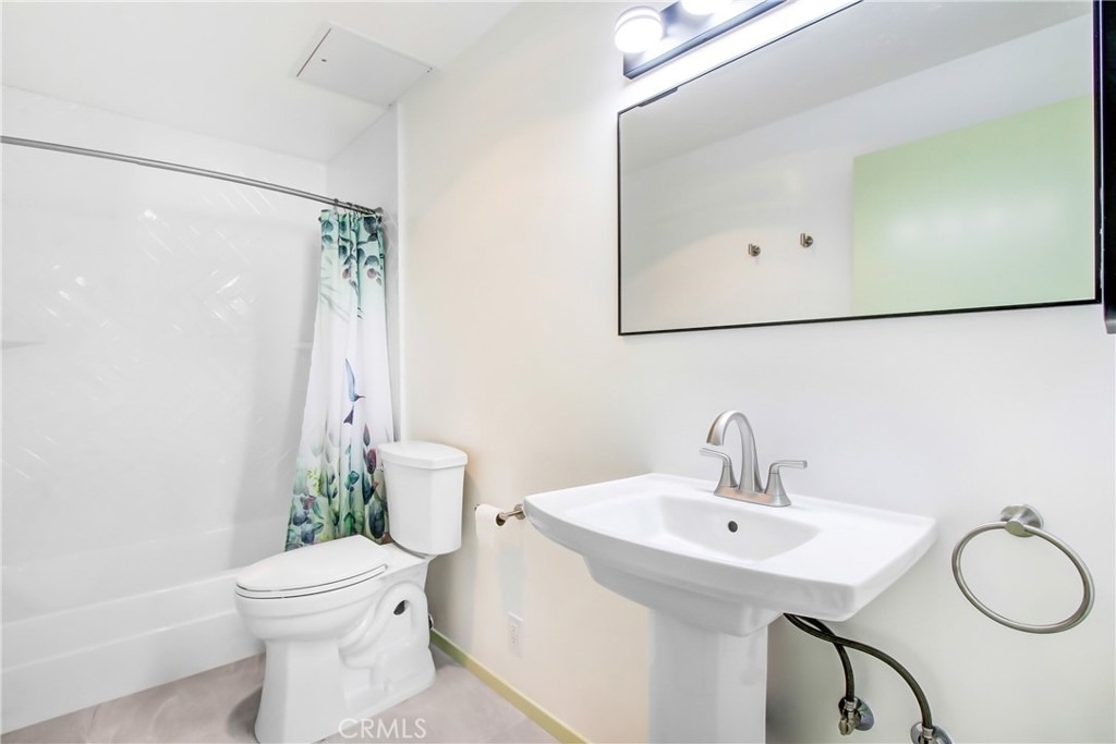 8338 Regents Road - Photo 14