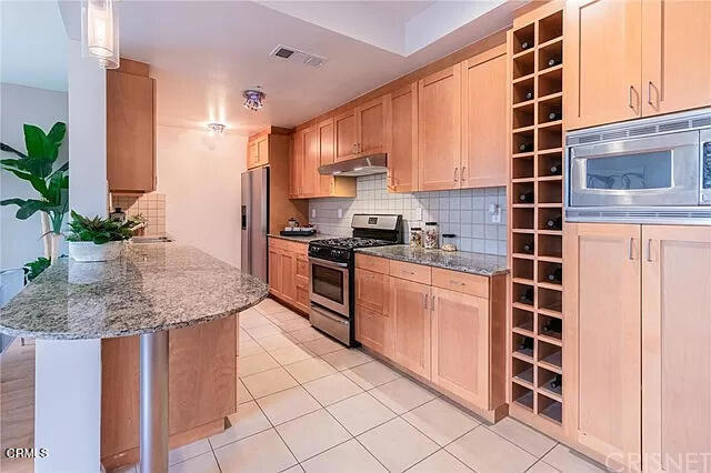 4170 Fair Avenue - Photo 4