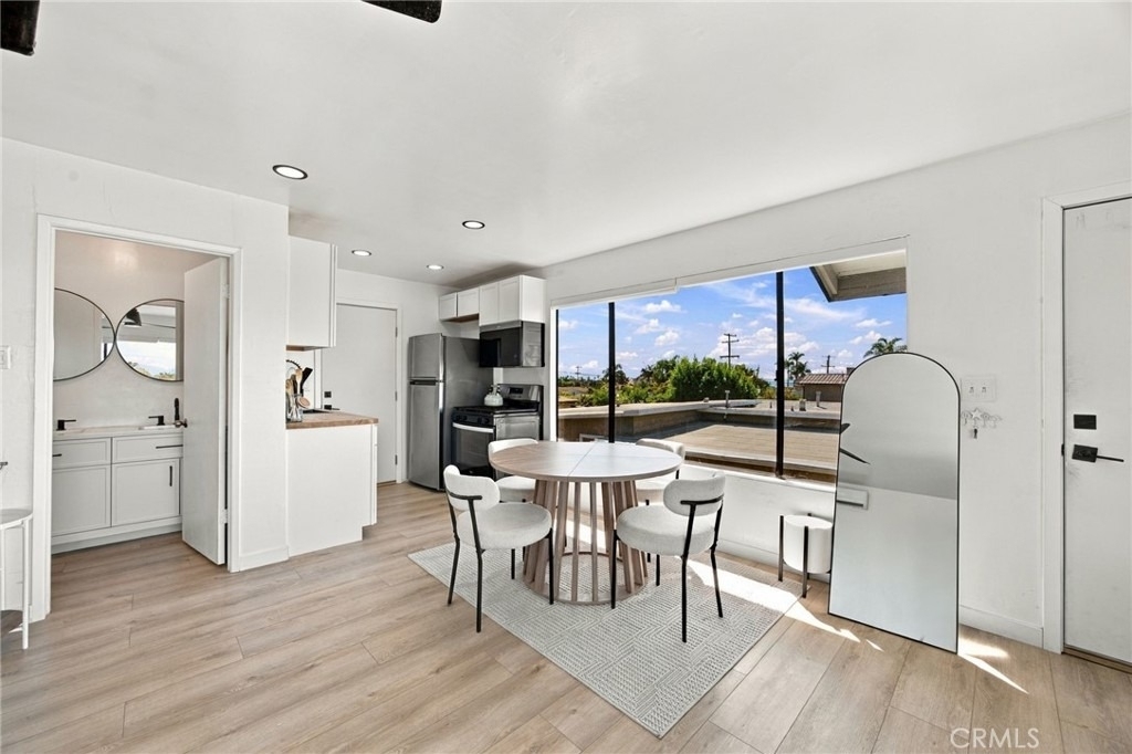 141 W Avenida Alessandro - Photo 2