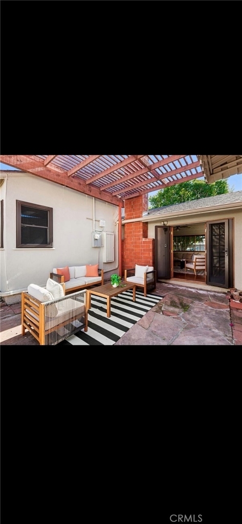 1563 Valencia - Photo 8