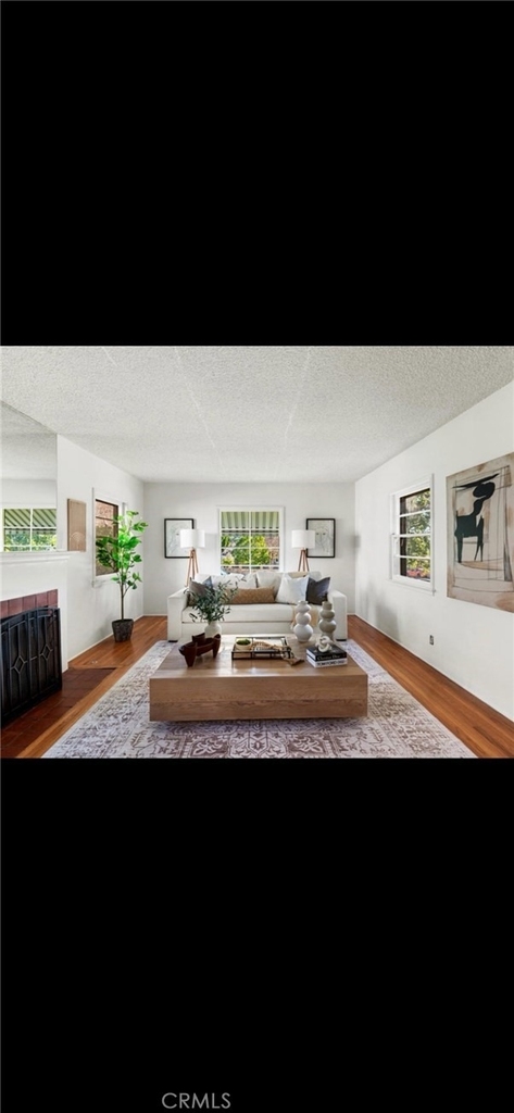 1563 Valencia - Photo 12
