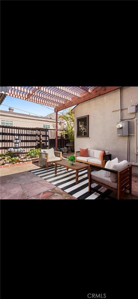 1563 Valencia - Photo 10