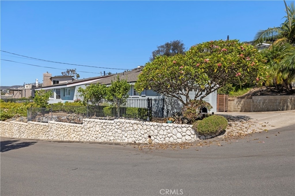 744 Oak - Photo 24