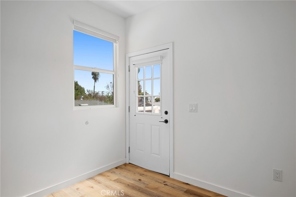 1823 Jackson Street - Photo 3