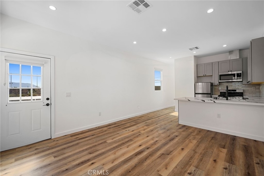1823 Jackson Street - Photo 5