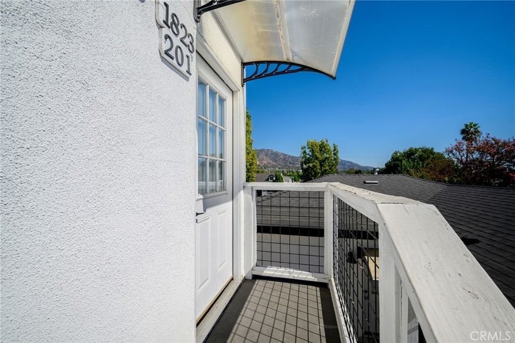 1823 Jackson Street - Photo 2