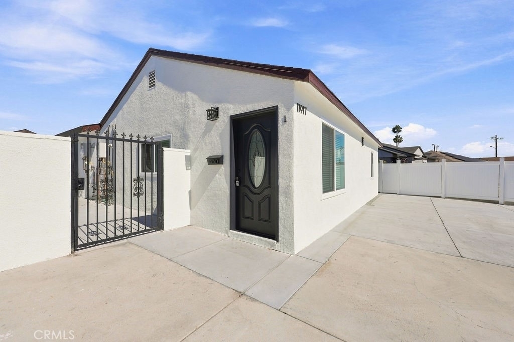 11917 Burton Street - Photo 0
