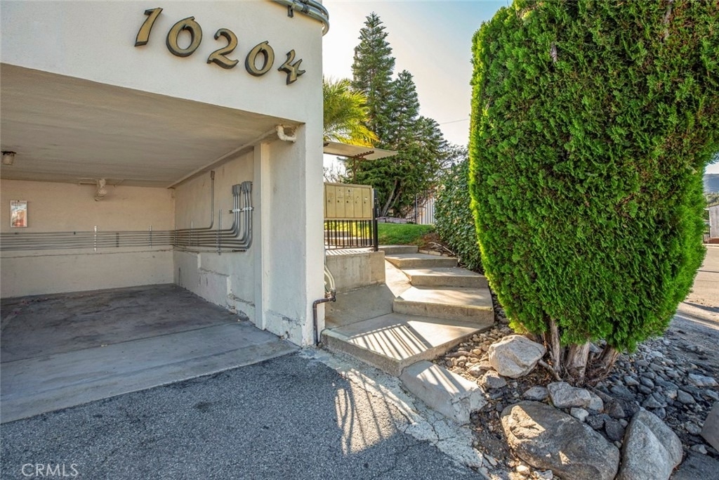 10204 Tujunga Canyon Boulevard - Photo 1