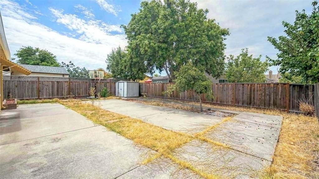 665 Printy Avenue - Photo 20