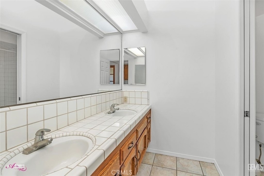 9708 White Oak Drive - Photo 11