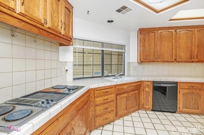 9708 White Oak Drive - Photo 4