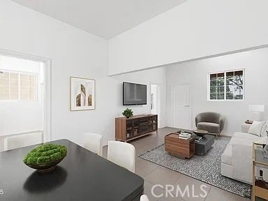 435 W 1st Street - Photo 4