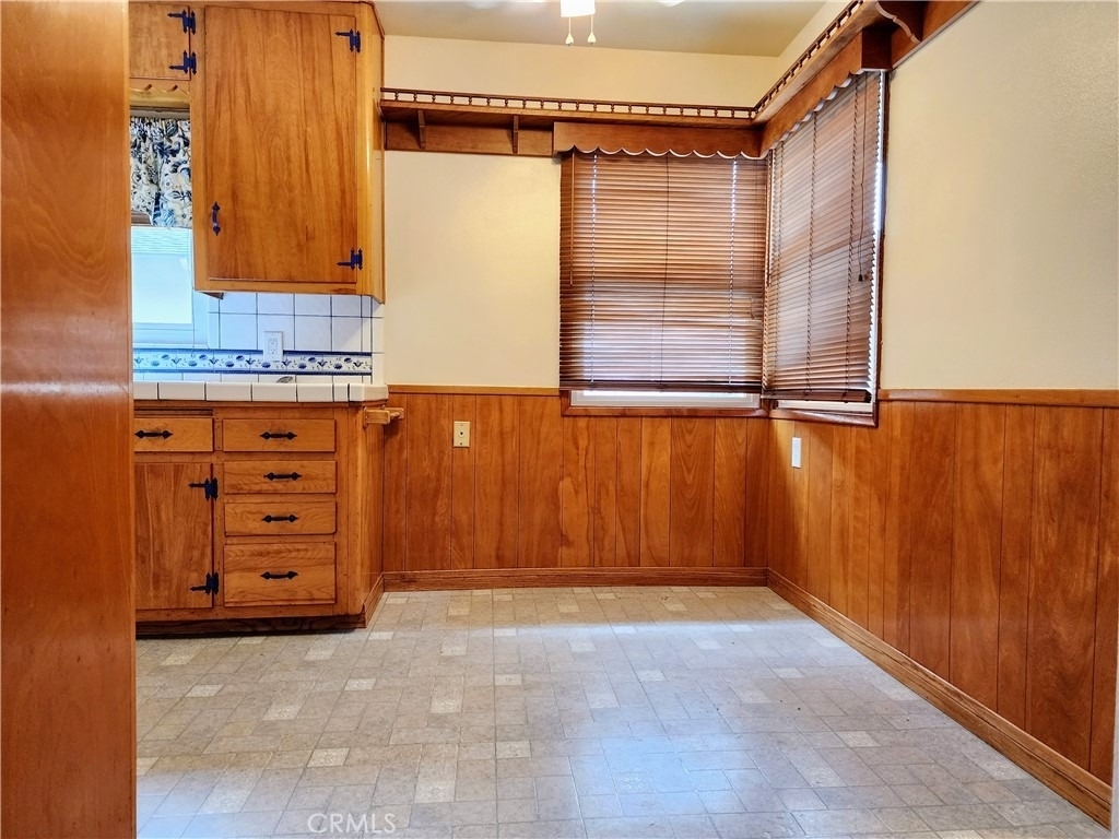 719 S Aldenville Avenue - Photo 17