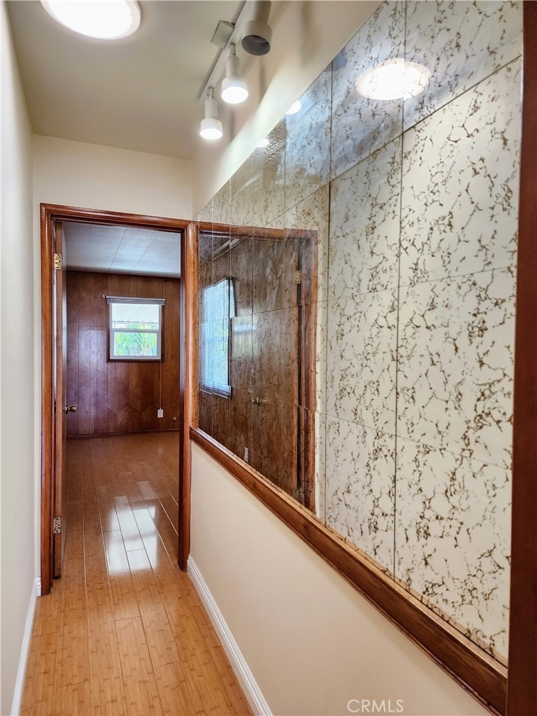 719 S Aldenville Avenue - Photo 38
