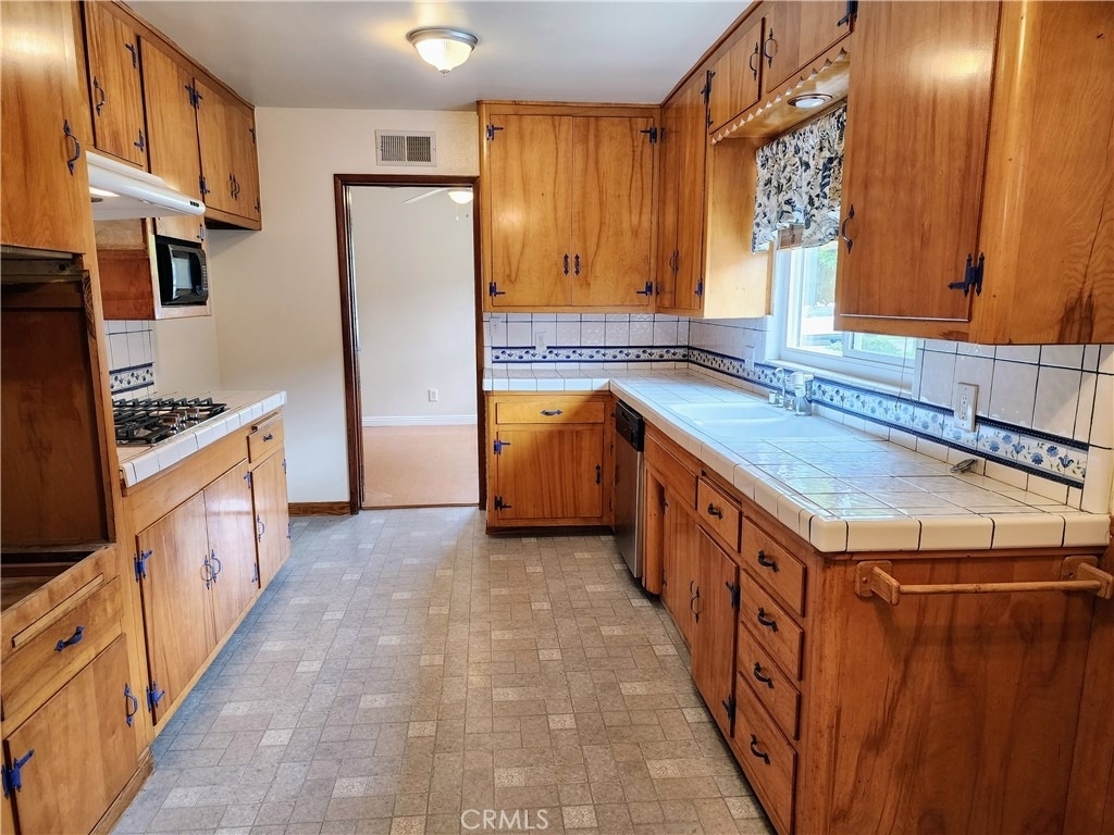 719 S Aldenville Avenue - Photo 19