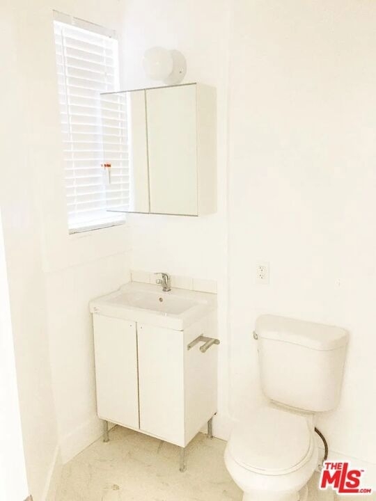 316 N Bixel Street - Photo 4
