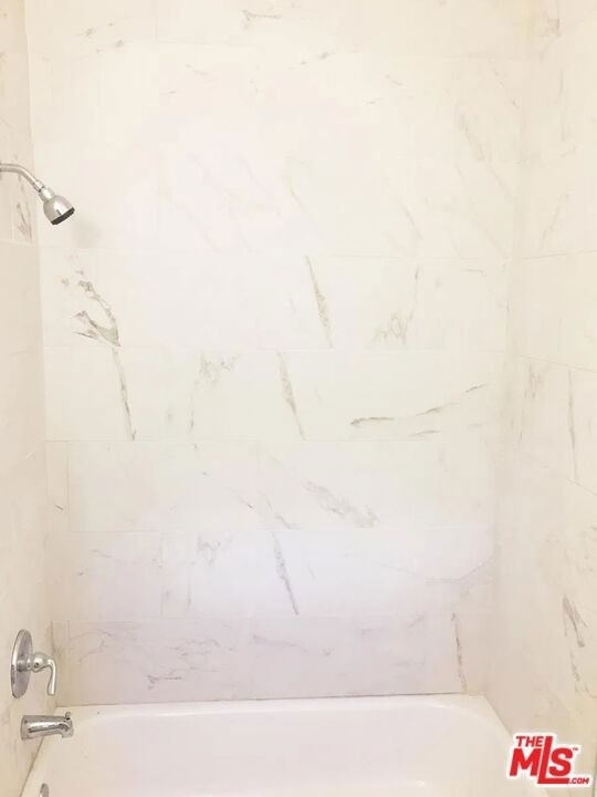316 N Bixel Street - Photo 5