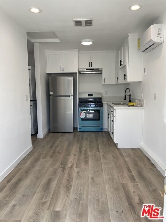 6627 Kraft Avenue - Photo 0