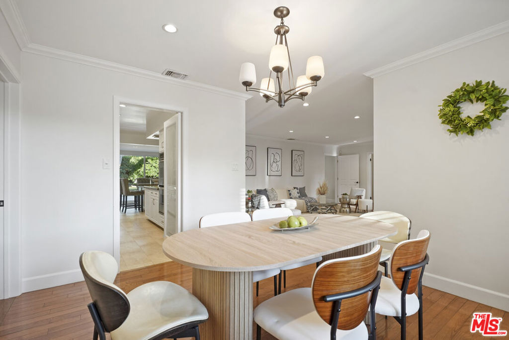 2452 N Altadena Drive - Photo 9