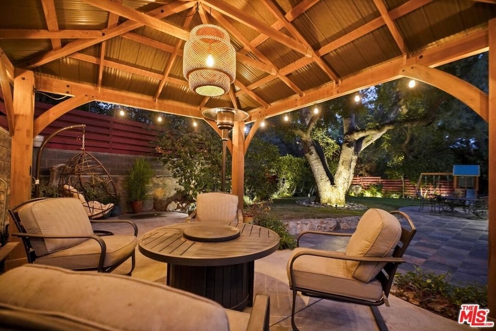 2452 N Altadena Drive - Photo 30