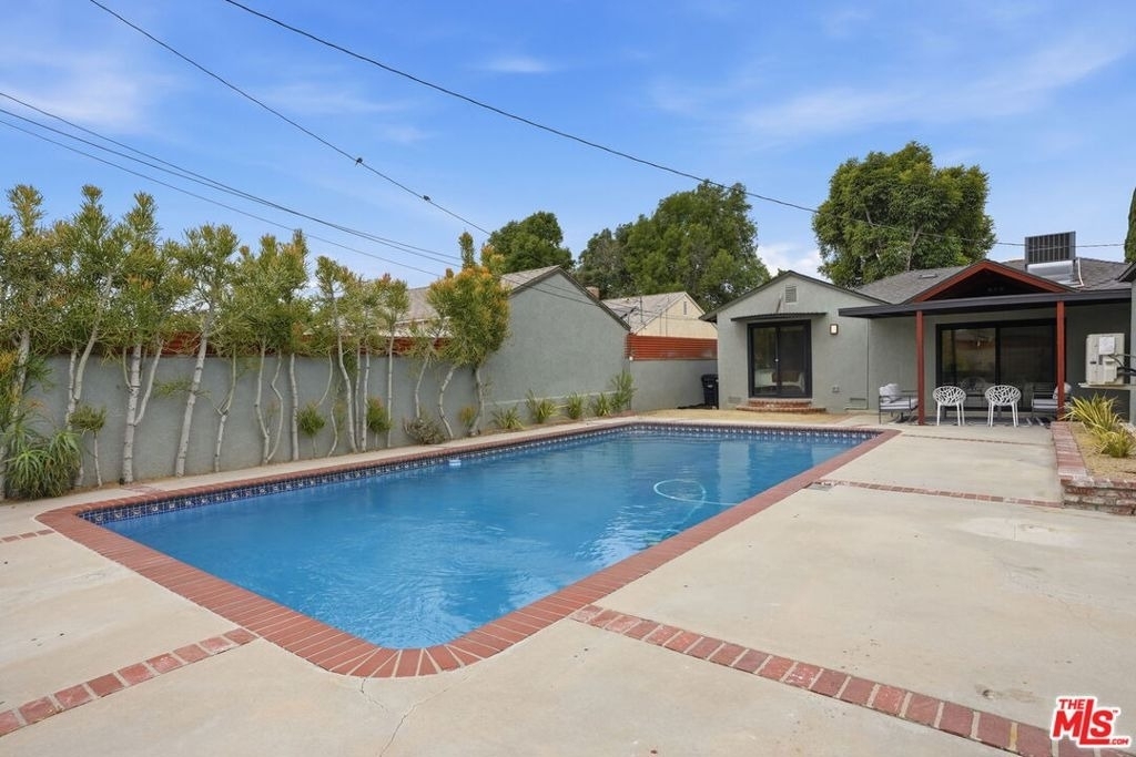 7530 Gaviota Avenue - Photo 11
