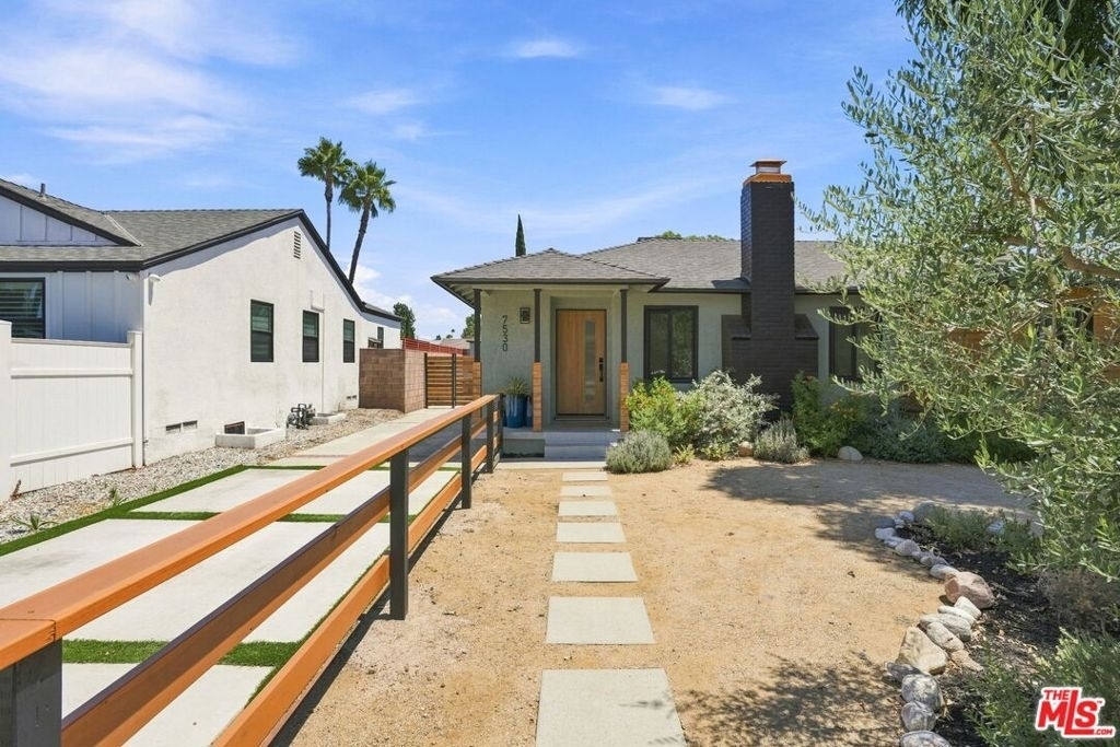 7530 Gaviota Avenue - Photo 18